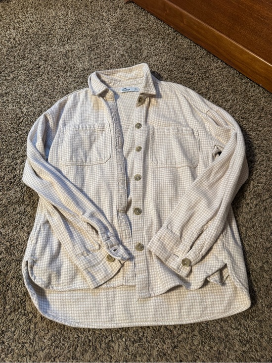 Hollister Tops - Hollister Light Cream Button-Front Casual Shirt Jacket